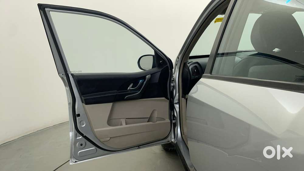 Mahindra Xuv500 W6 2wd, 2015, Diesel