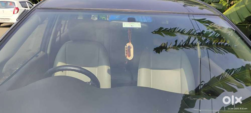 Toyota Innova Car