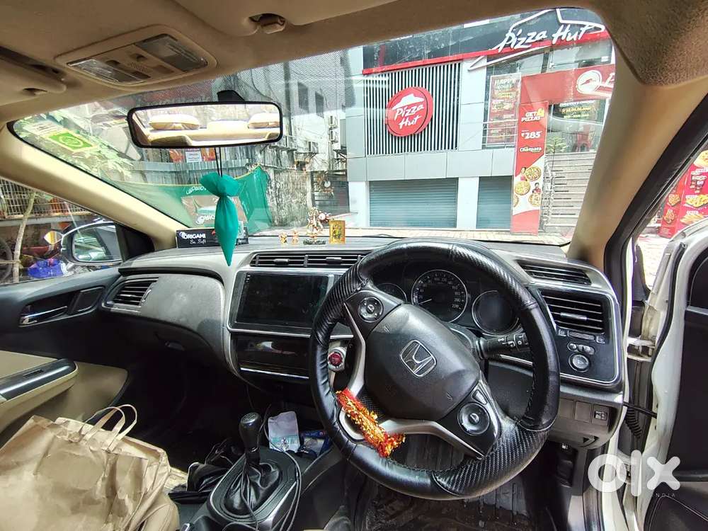 Honda City 2015.  2016 Registered