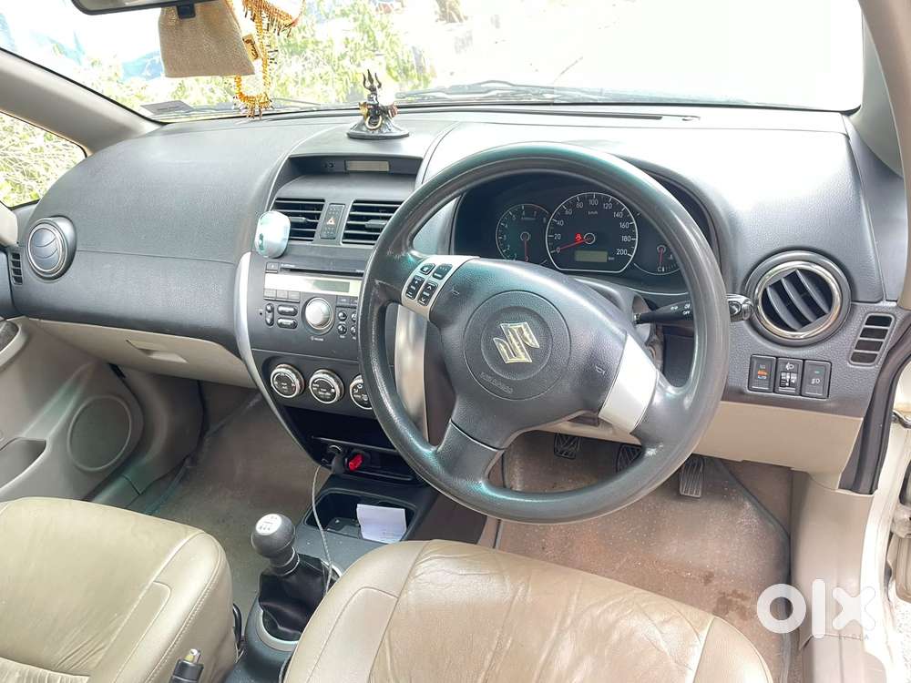Maruti Suzuki Sx4 Vxi Bsiv, 2014
