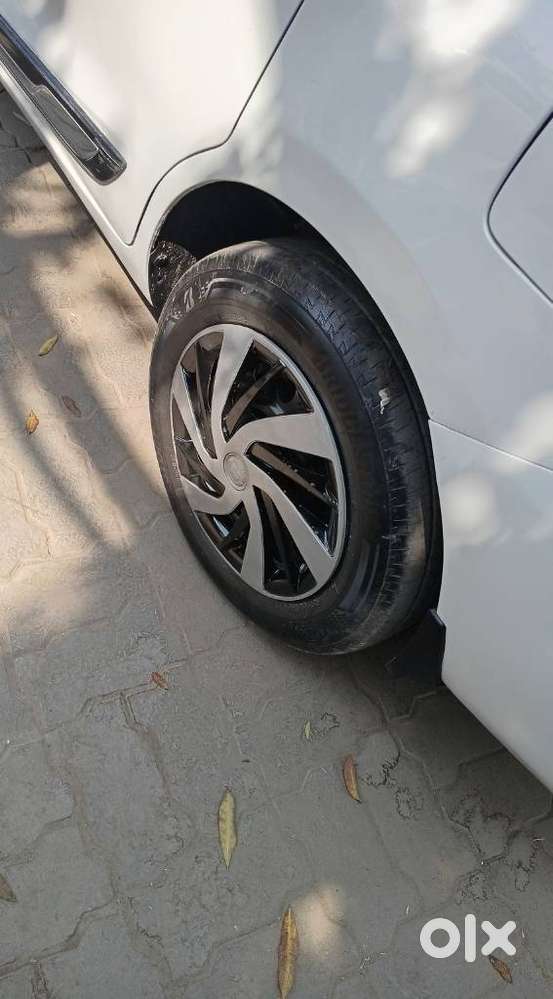 Maruti Suzuki Ertiga 2022-2023 Vxi Cng, 2021, Petrol