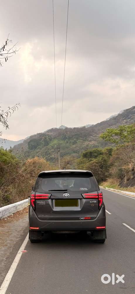 Toyota Innova Crysta 2017