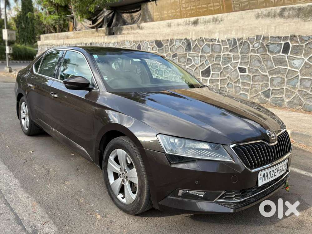 Skoda Superb Style 1.8 Tsi At, 2017, Petrol