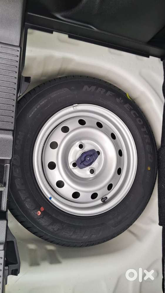 Maruti Suzuki Swift Lxi Optional-o, 2026, Petrol
