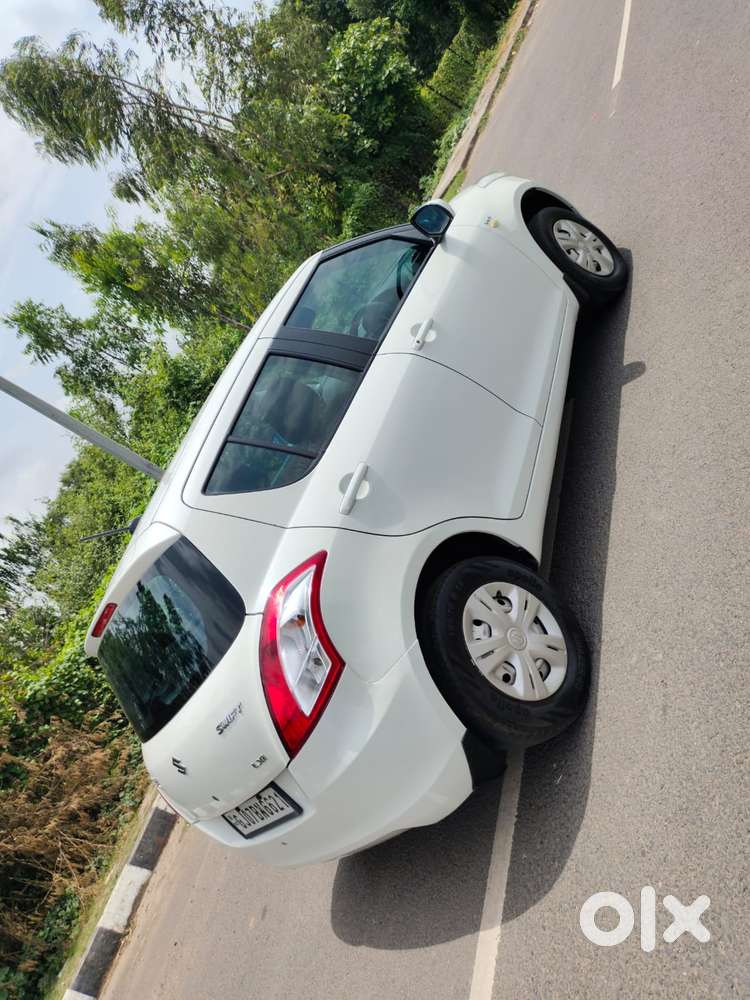 Maruti Suzuki Swift Lxi, 2014, Cng & Hybrids