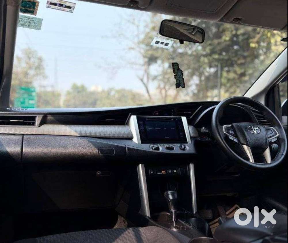 Toyota Innova Crysta [2020-ongoing] 2.4 Gx At 7 Str, 2019, Petrol