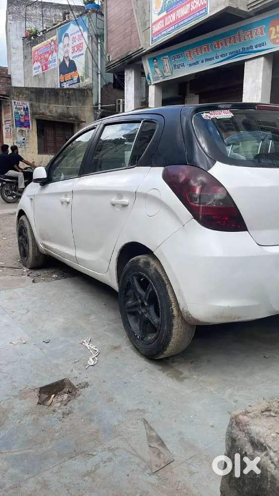 Hyundai I20 2011 Diesel Manual Car 2031 Tak Vaild