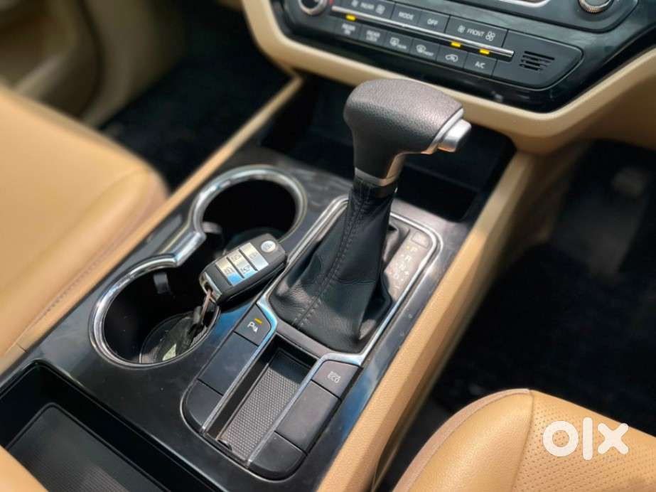 Kia Carnival Prestige, 2022, Diesel