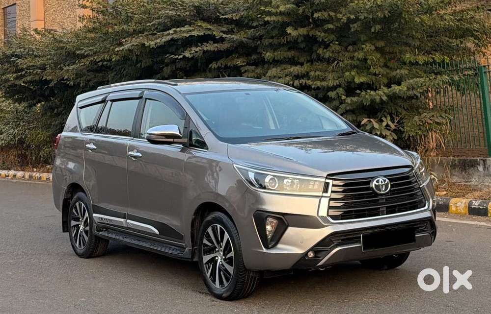 Toyota Innova Crysta