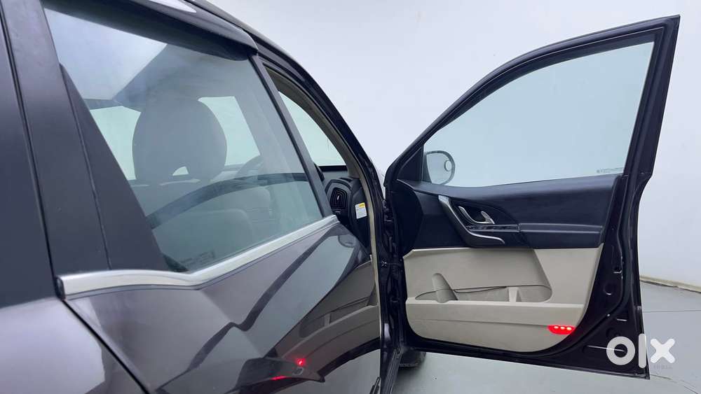 Mahindra Xuv500 W10 At, 2016, Diesel