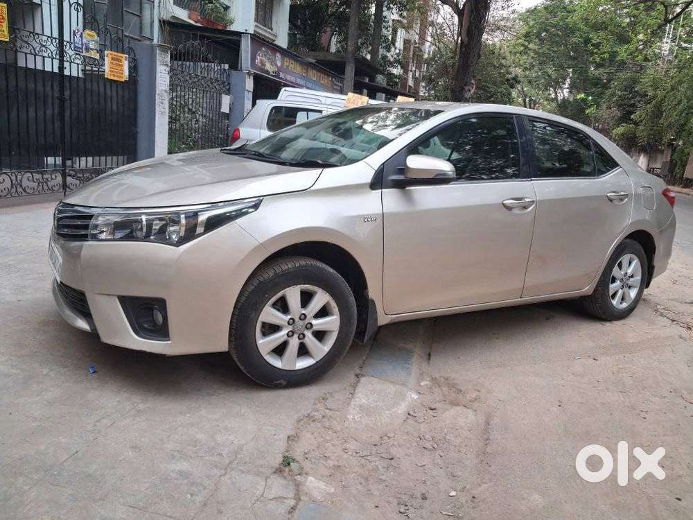 Toyota Corolla Altis 1.8 G, 2015, Petrol