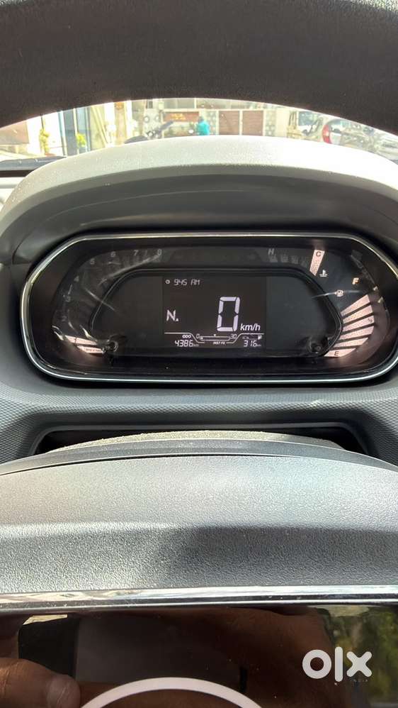 Tata Tiago Petrol 2025