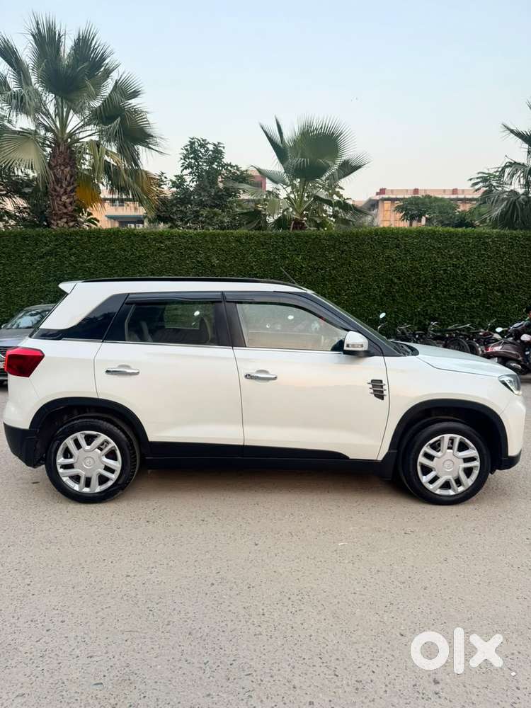 Maruti Suzuki Vitara Brezza 1.5 Vxi, 2020, Cng & Hybrids
