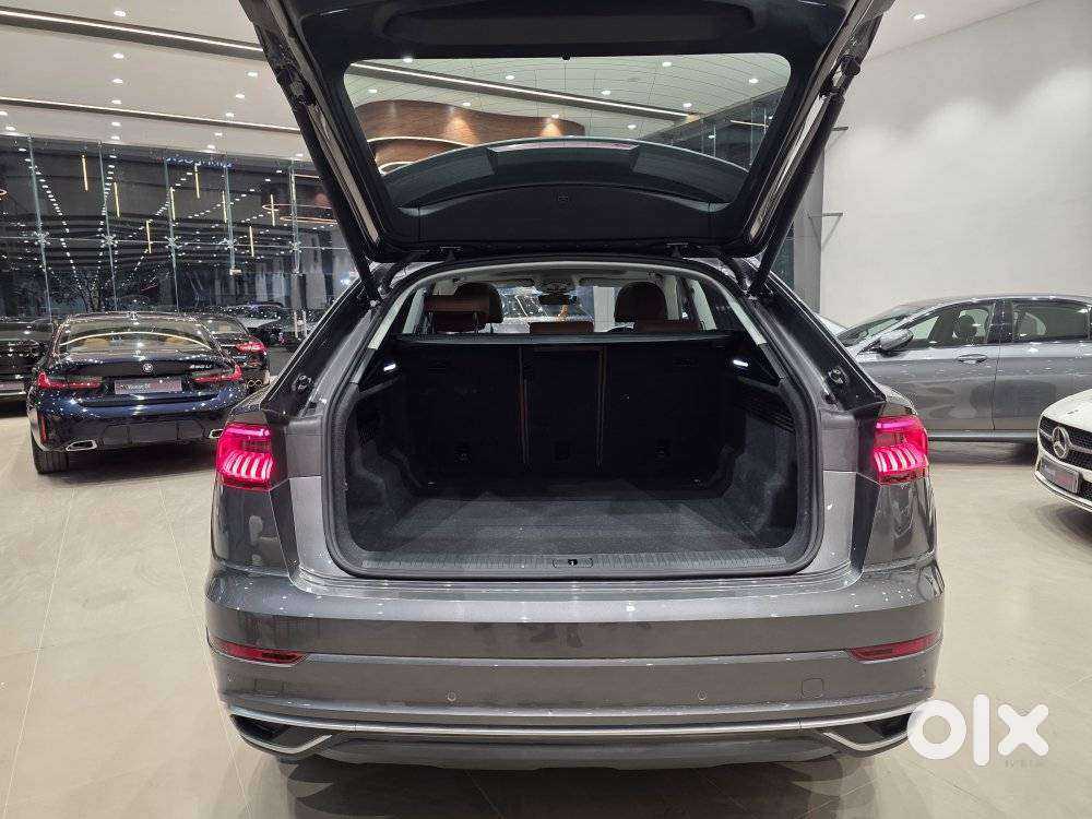 Audi Q8 Limited Edition, 2023, Petrol