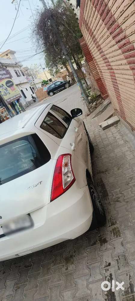 Maruti Suzuki Swift 2015