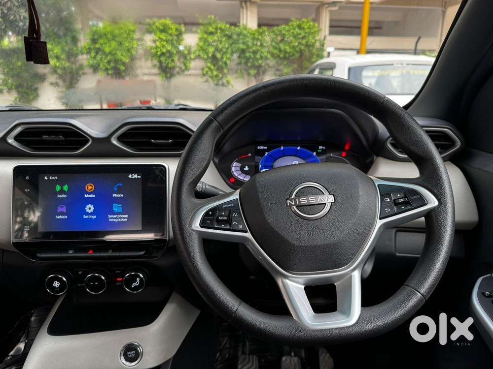 Nissan Magnite 1.0 Xv, 2021, Petrol