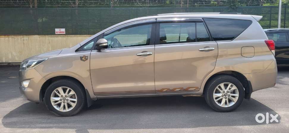 Toyota Innova Crysta 2.4 V, 2017, Diesel