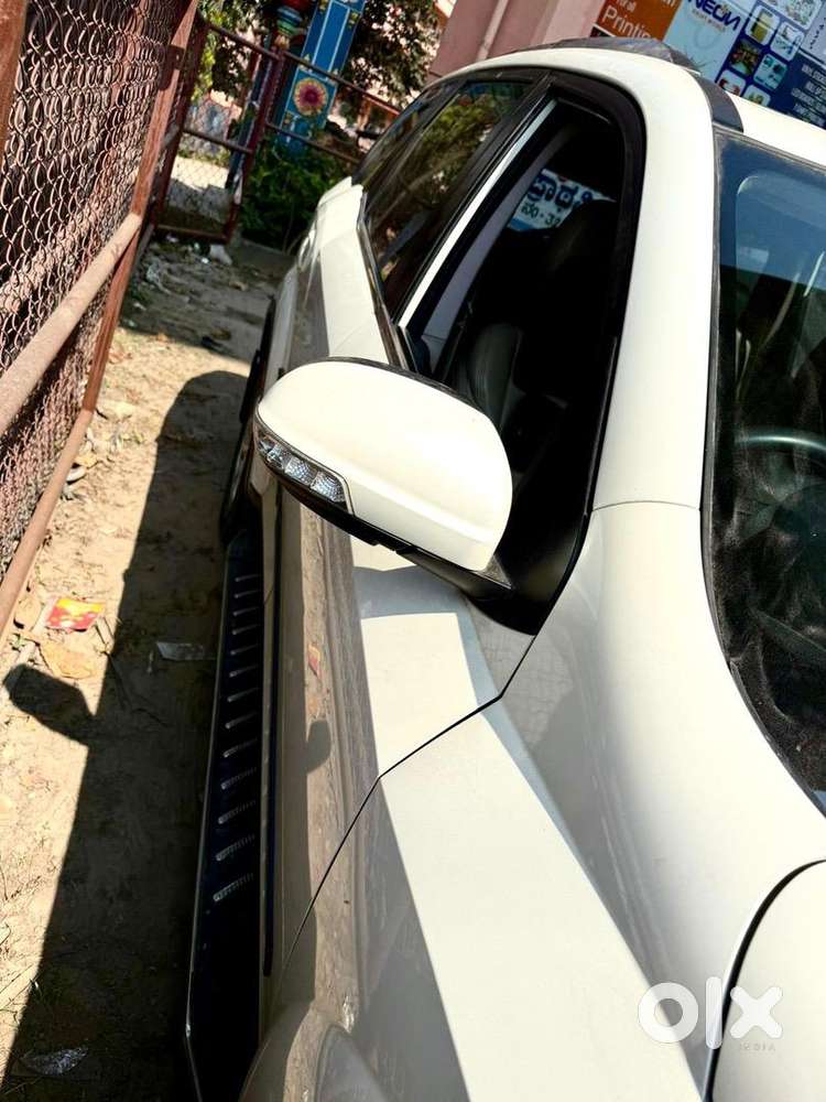 Mahindra Xuv500 W10  2018 Diesel 79000 Km Driven