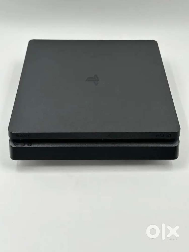 Sony PlayStation - 4 Slim 1TB (Black) Good Condition