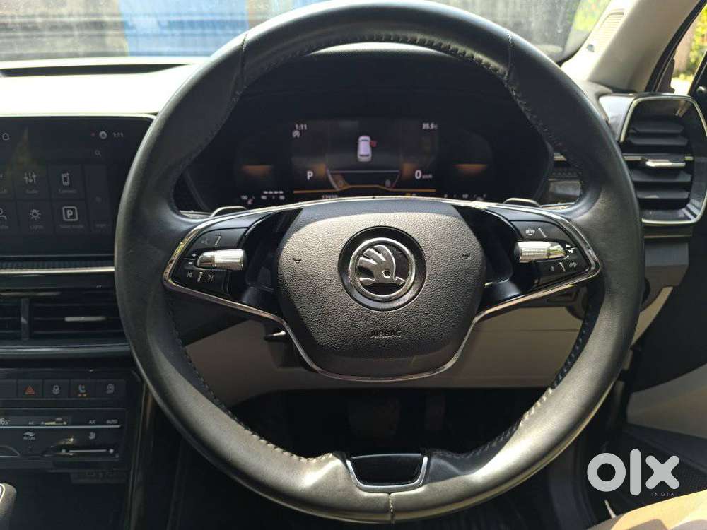Skoda Kushaq Prestige 1.0 Tsi At, 2025, Petrol