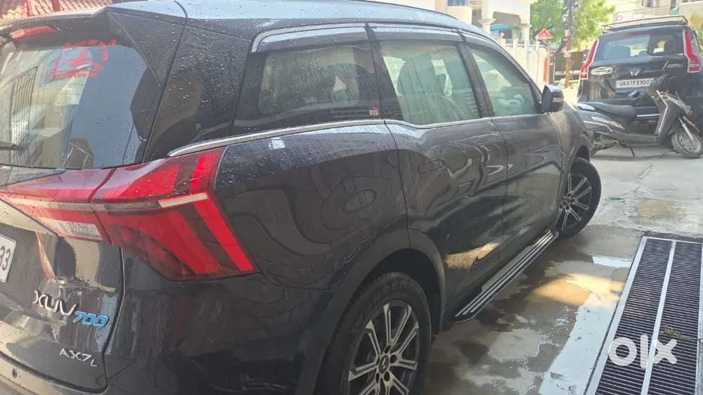 Mahindra Xuv700 Ax7 2023