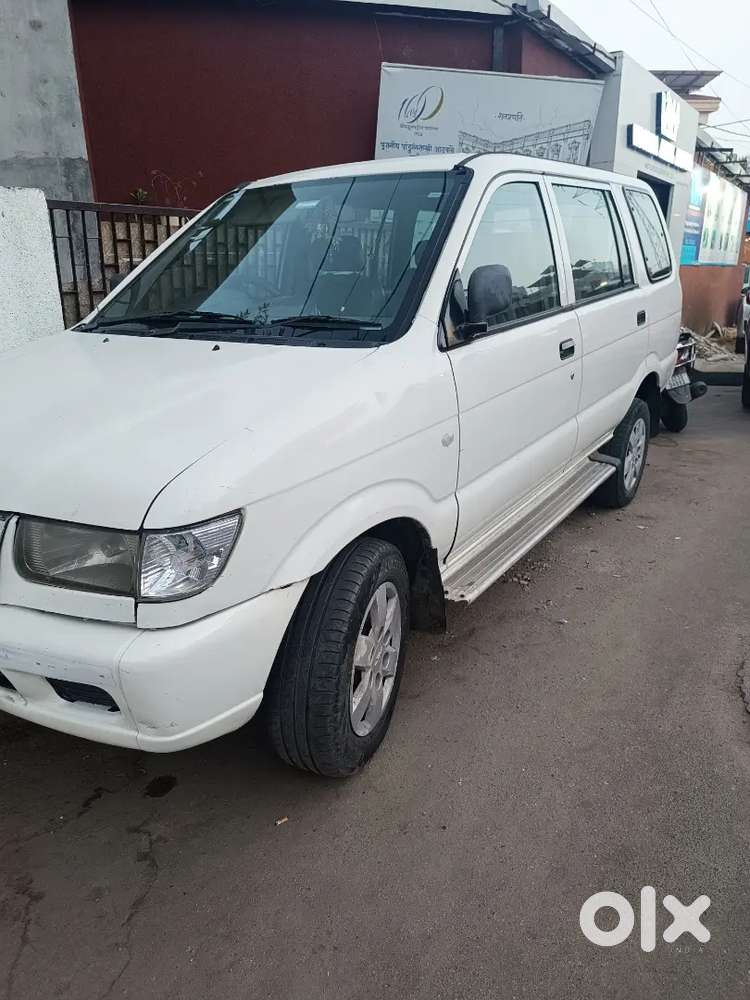 Chevrolet Tavera 2011 Diesel 450720 Km Driven