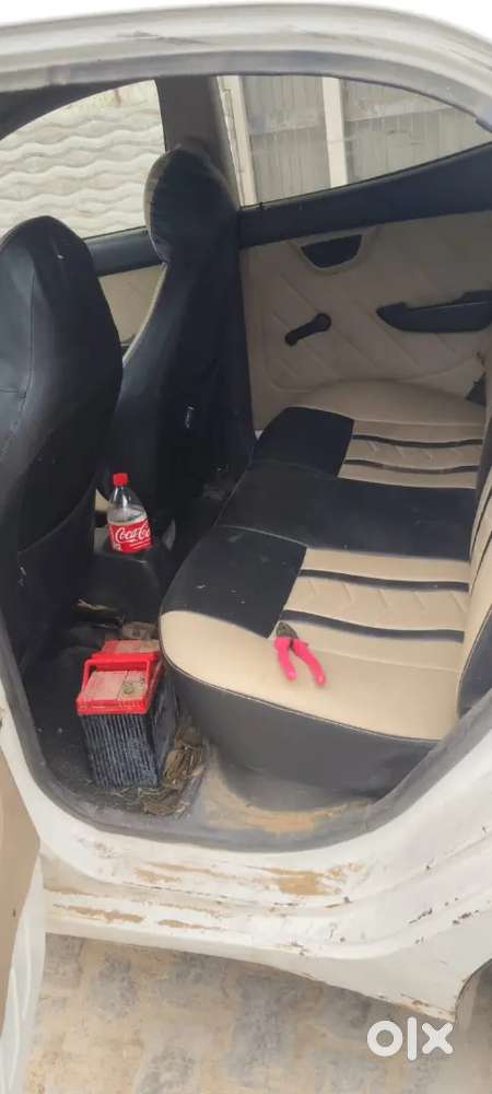 Hyundai Eon 2012 Lpg 130000 Km Driven