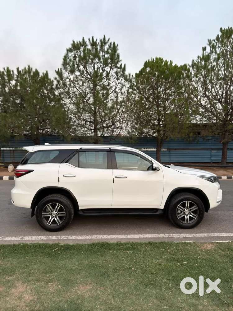 Toyota Fortuner 4x2 At, 2021, Diesel