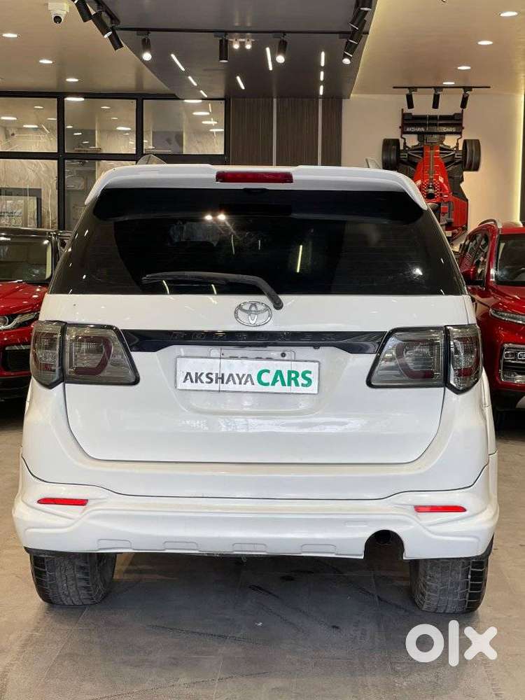 Toyota Fortuner 3.0 4x2 Automatic, 2012, Diesel