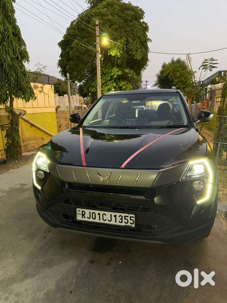Mahindra Xuv 3xo Revx A (automatic) 2026