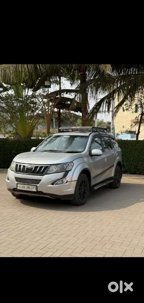 Mahindra Xuv500 2016 Diesel 111111 Km Driven