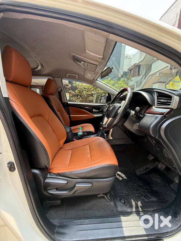 Toyota Innova Crysta 2.4 V, 2017, Diesel