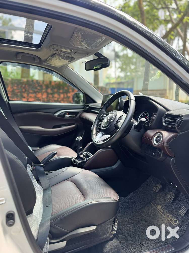 Maruti Suzuki Grand Vitara 1.5 Alpha Smart Hybrid, 2023, Petrol
