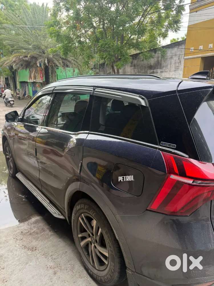 Mahindra Xuv700 Ax5
