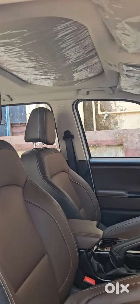 Mahindra Scorpio-n Z8 S 2024 Petrol 6500 Km Driven