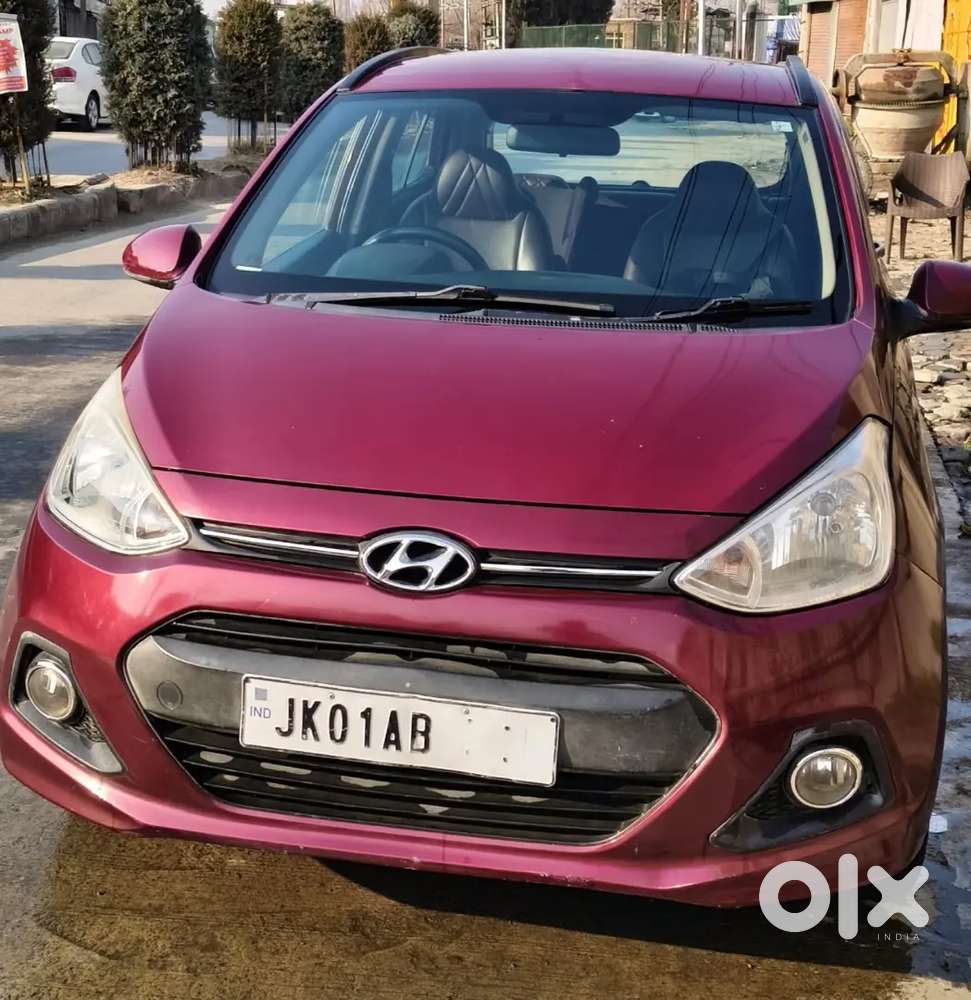 Grand I10 Sportz Petrol