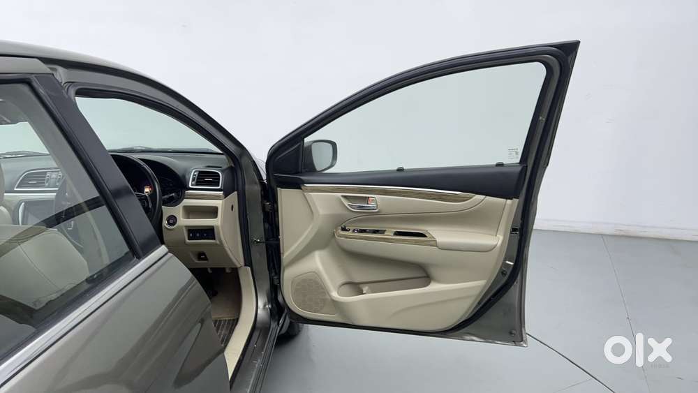 Maruti Suzuki Ciaz Smart Hybrid Alpha , 2019, Petrol