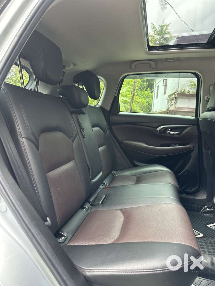 Maruti Suzuki Grand Vitara 1.5 Alpha Smart Hybrid, 2023, Petrol