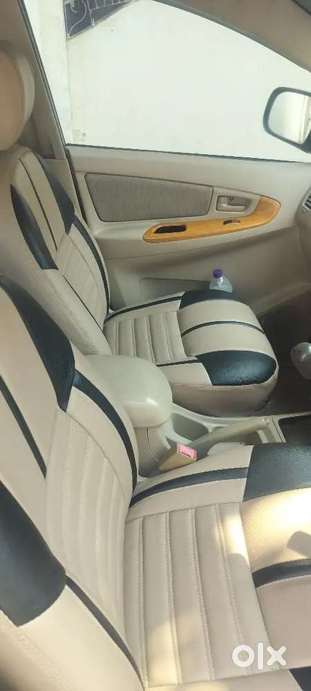 Toyota Innova 2014 Diesel 390000 Km Driven