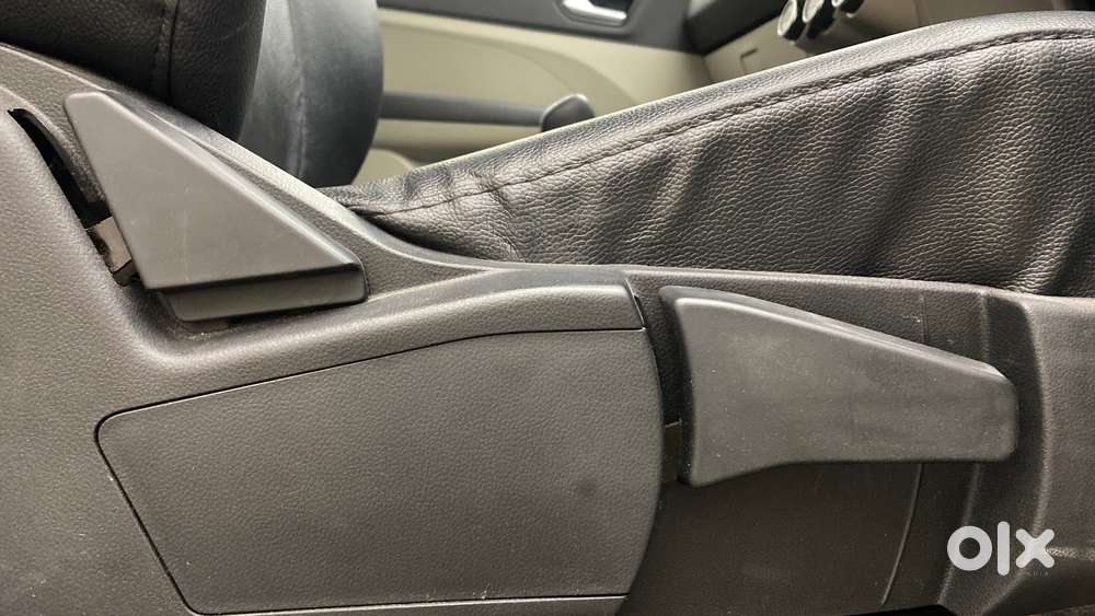 Renault Triber Rxz Easy-r Amt, 2021, Petrol