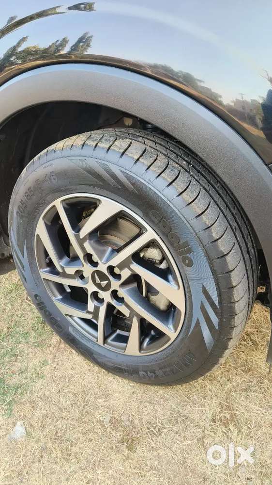 Mahindra Xuv 300 W8 Optional