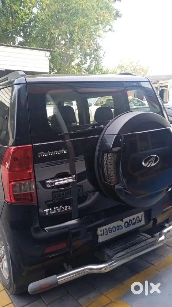 Mahindra Tuv 300  For Sale