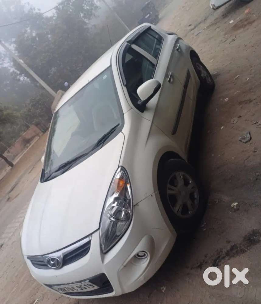Hyundai I20 2012 Diesel 90000 Km Driven