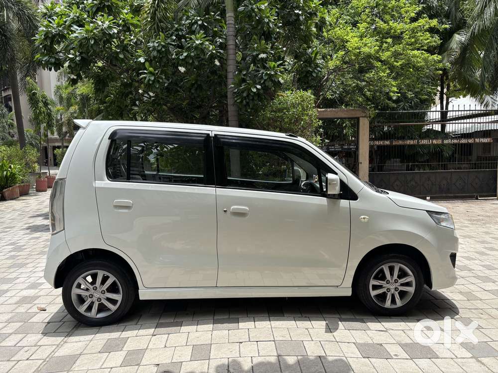 Maruti Suzuki Wagon R Stingray 1.0 Vxi Plus, 2017, Petrol