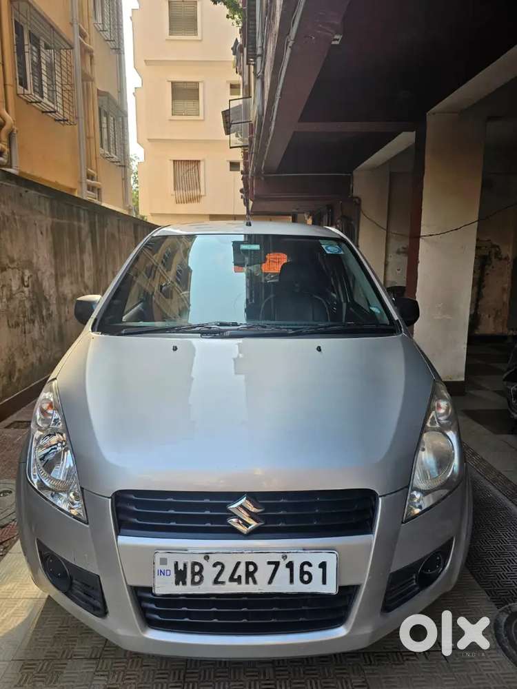 Senior Bank Officer, 1st Owner Ritz 2012