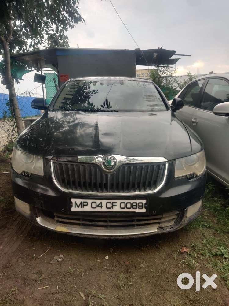 Skoda Superb Petrol Ambition, 2010, Petrol