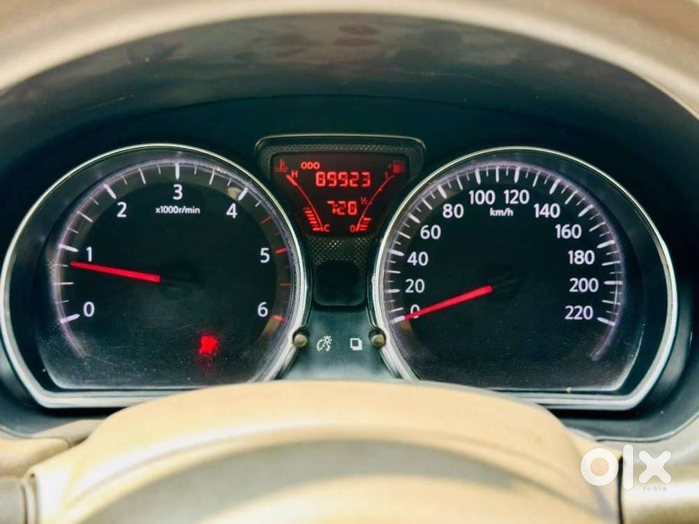 Nissan Sunny 2014-2016 Diesel Xv, 2015