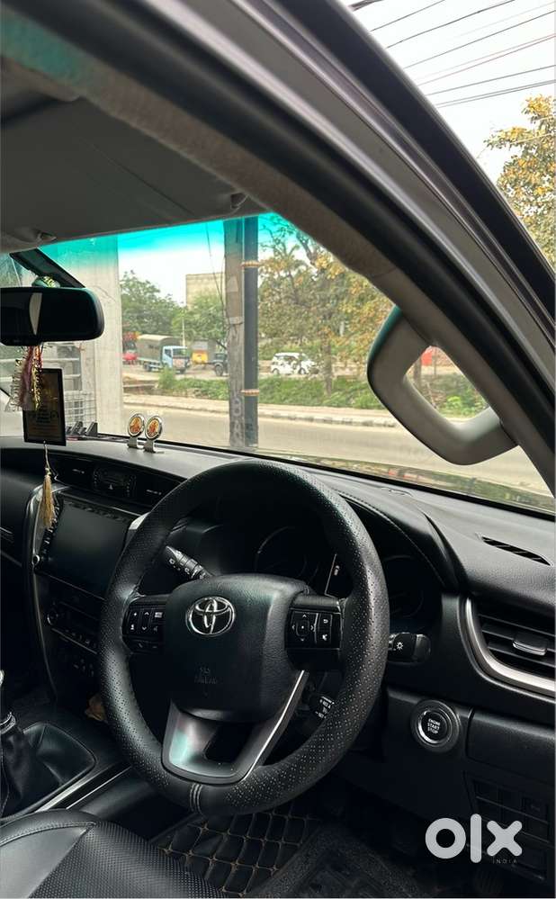 Toyota Fortuner Manual 4x2