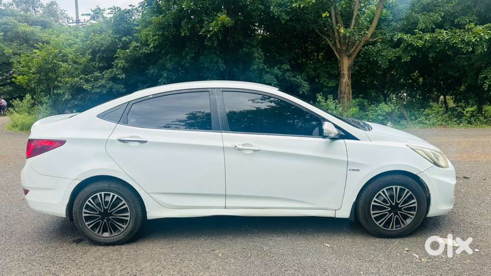 Hyundai Fluidic Verna Diesel 110000 Km Driven