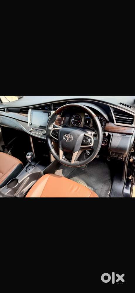 Toyota Innova Crysta 2022